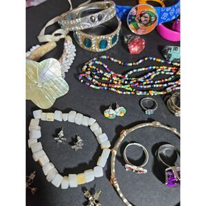 Wearable mixed jewelry lot / bundle